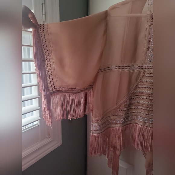 Fringe Trim Kimono - Picture 6 of 7